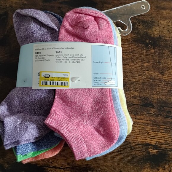 9 pairs socks - Picture 2 of 2